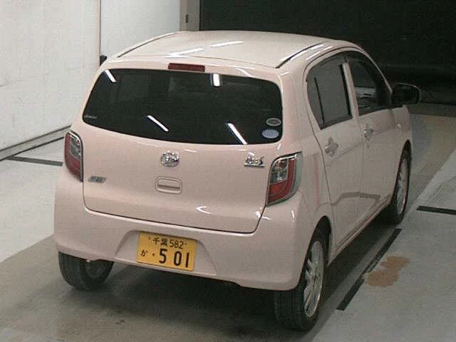 Daihatsu Mira e:S  с аукциона в Японии