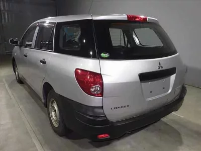 Mitsubishi LANCER CARGO