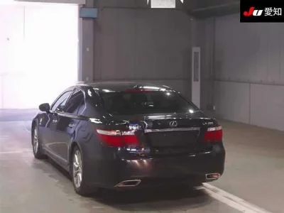 Lexus LS460L