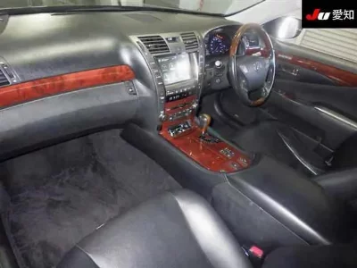 Lexus LS460L