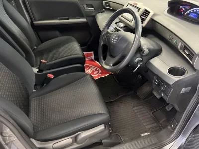 Honda Freed Spike