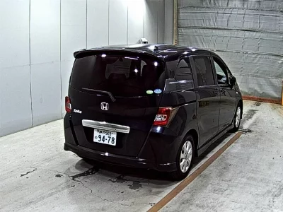 Honda Freed Spike