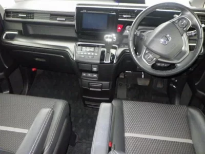 Honda STEPWGN SPADA