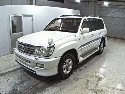 Toyota LAND CRUISER 100