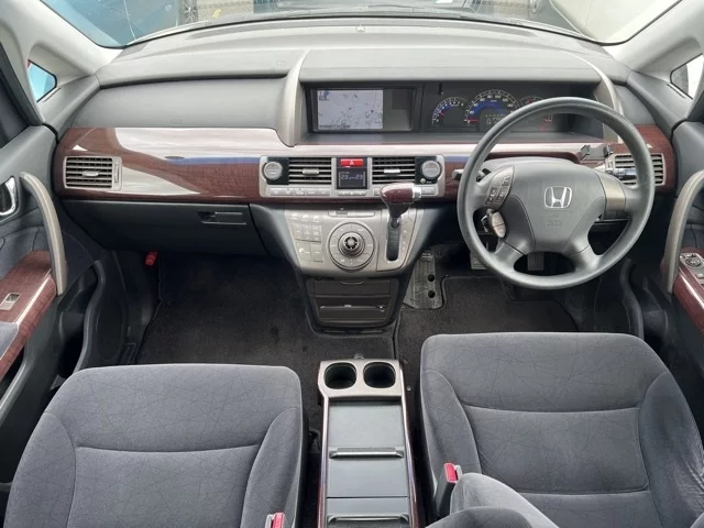 Honda Elysion  с аукциона в Японии