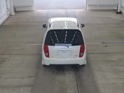 Mitsubishi Mirage Dingo