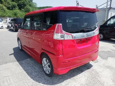 Suzuki Solio