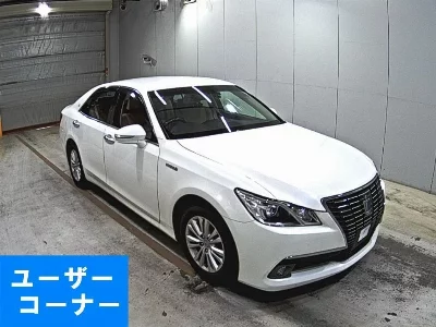 Toyota CROWN HYBRID