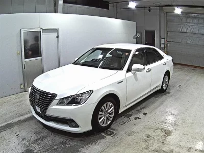 Toyota CROWN HYBRID