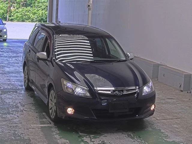 Subaru Exiga  с аукциона в Японии