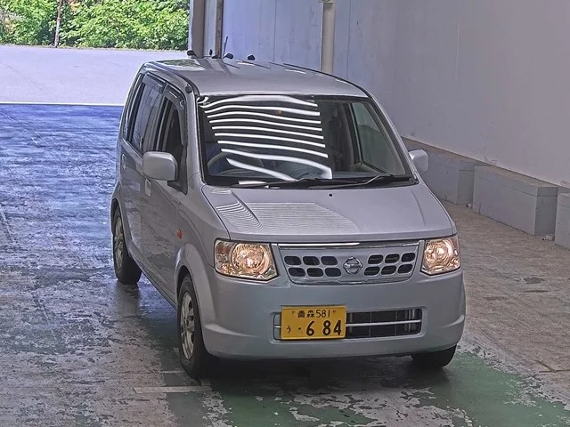Nissan Otti  с аукциона в Японии