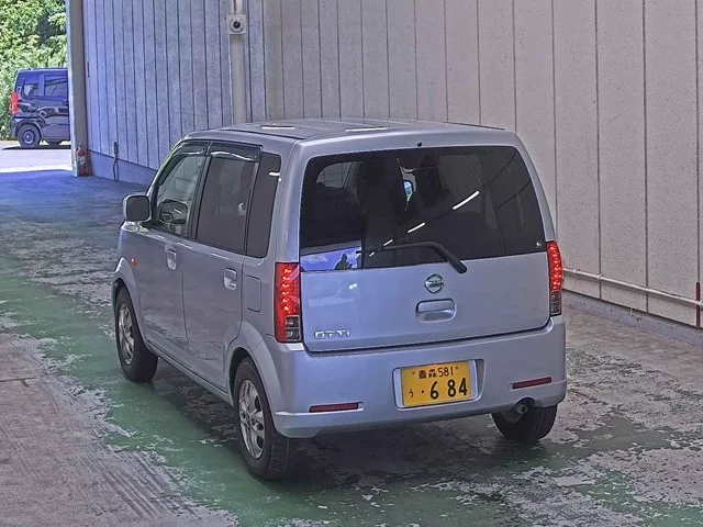 Nissan Otti  с аукциона в Японии