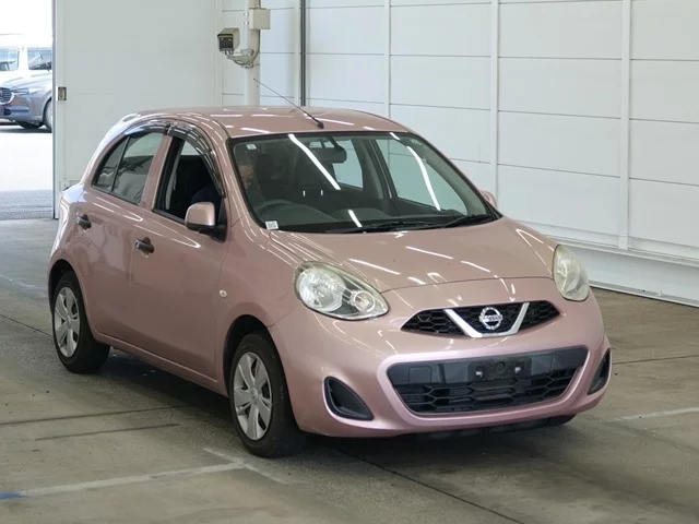 Nissan March  с аукциона в Японии