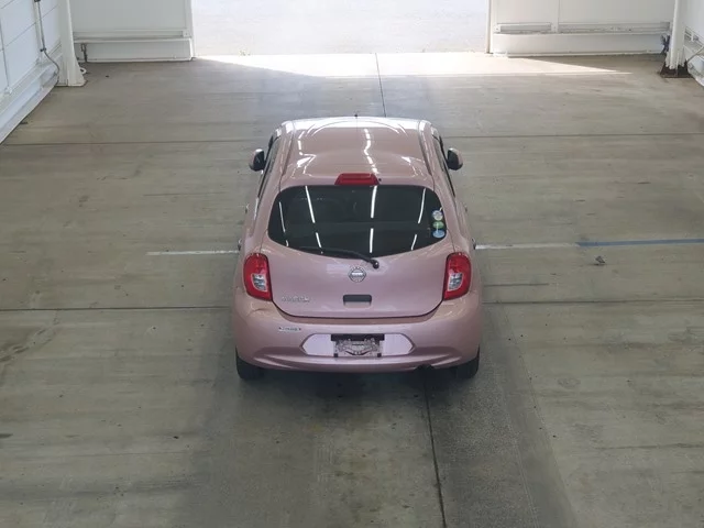 Nissan March  с аукциона в Японии