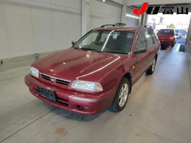 Nissan Avenir  с аукциона в Японии