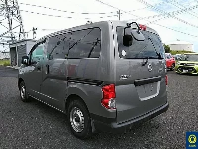 Nissan NV200 VANETTE VAN