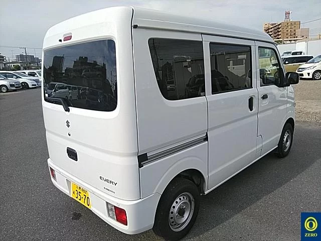 Suzuki Every  с аукциона в Японии