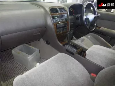 Nissan Leopard