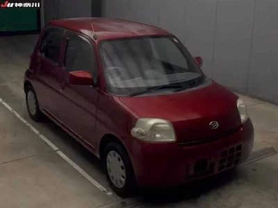 Daihatsu Esse