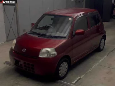 Daihatsu Esse