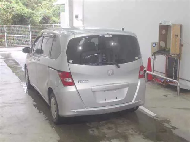 Honda Freed  с аукциона в Японии