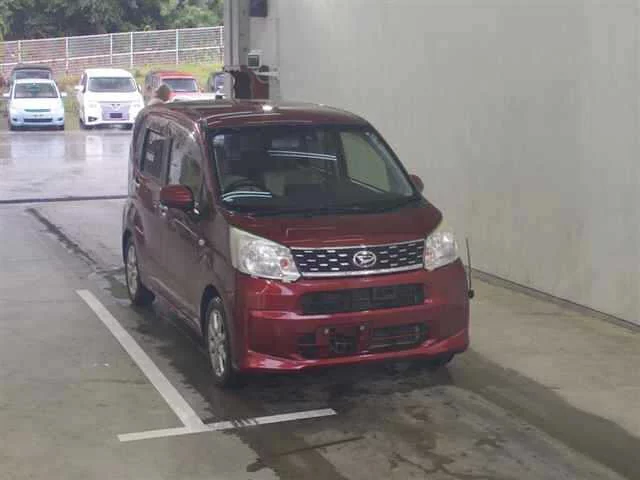 Daihatsu Move  с аукциона в Японии