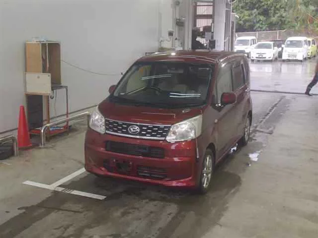 Daihatsu Move  с аукциона в Японии