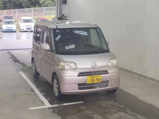 Daihatsu Tanto  с аукциона в Японии