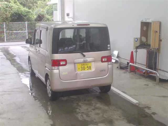 Daihatsu Tanto  с аукциона в Японии