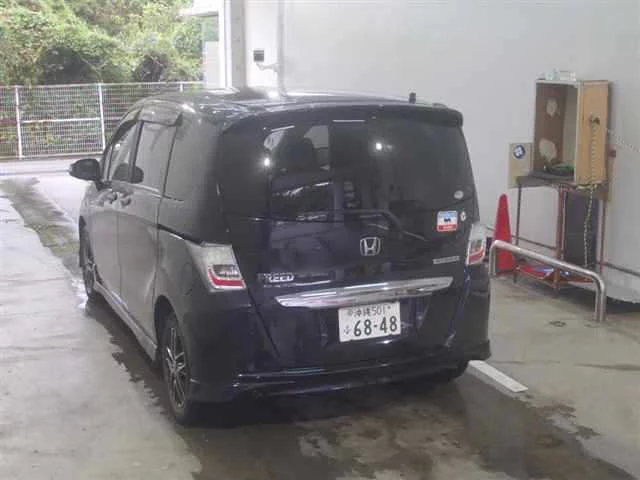 Honda Freed  с аукциона в Японии