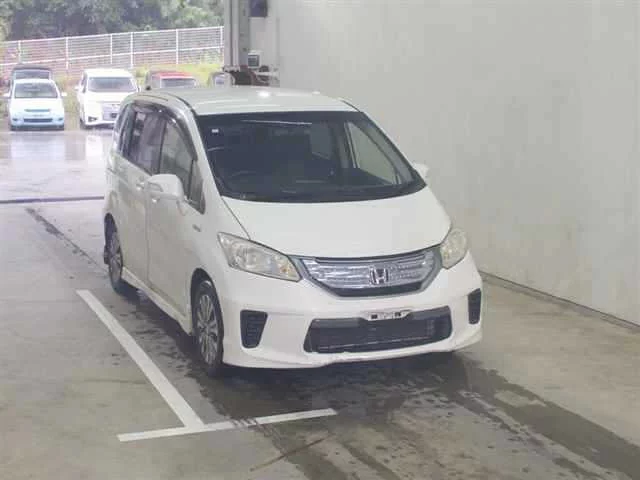 Honda Freed  с аукциона в Японии