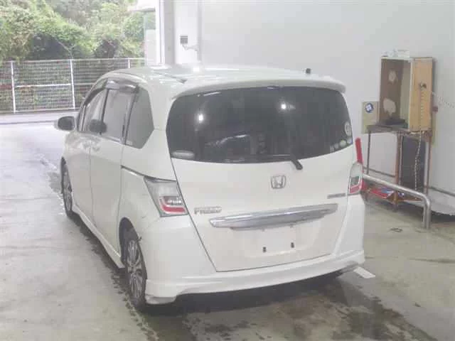 Honda Freed  с аукциона в Японии