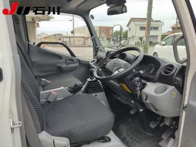 Hino DUTRO DRY VAN