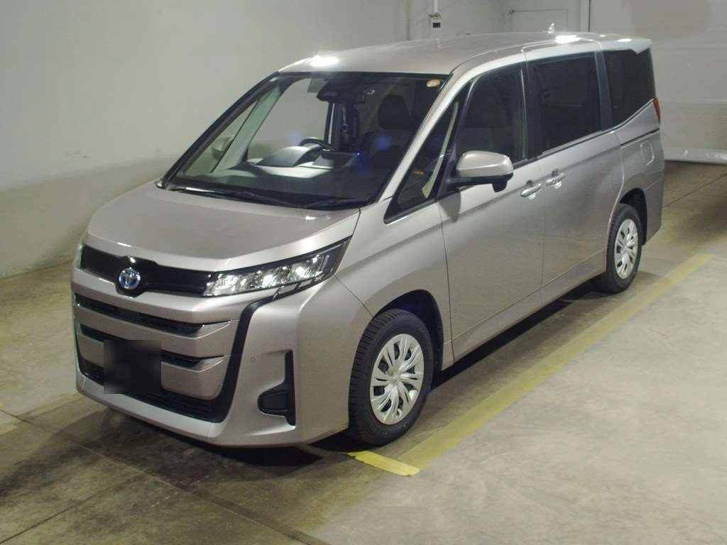 Toyota Noah 2022