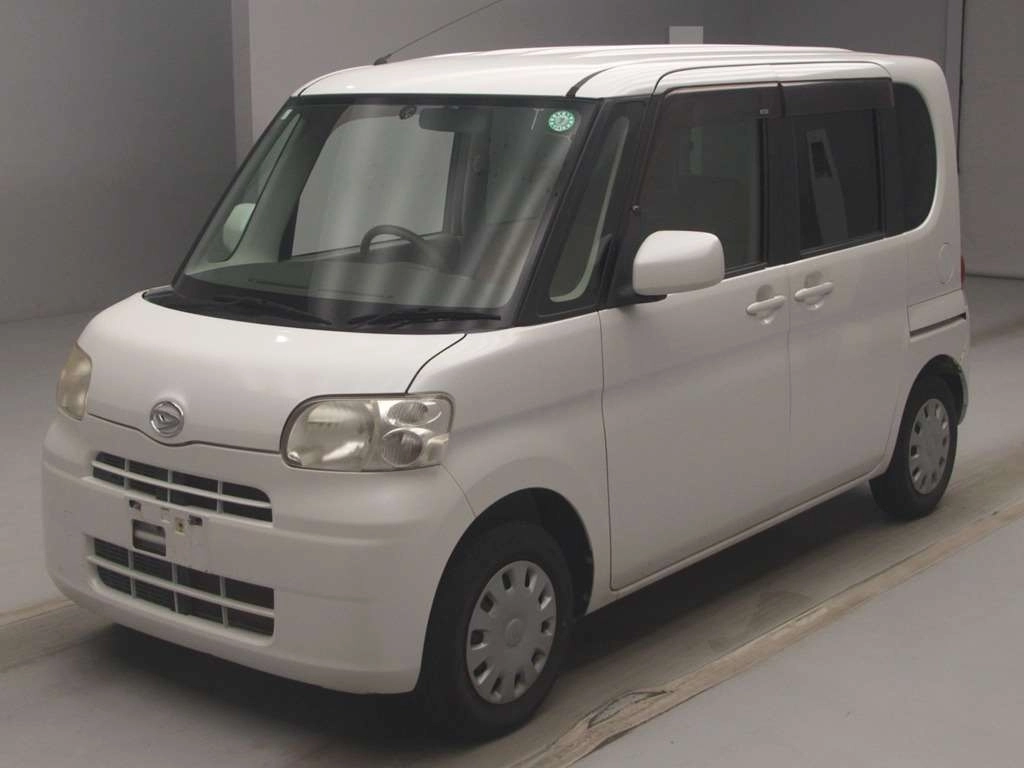 Daihatsu Tanto  с аукциона в Японии