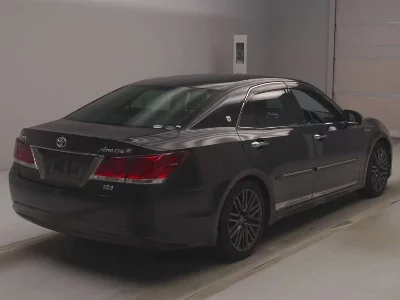 Toyota CROWN HYBRID