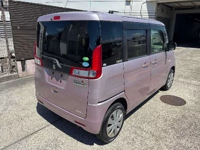 Suzuki Spacia