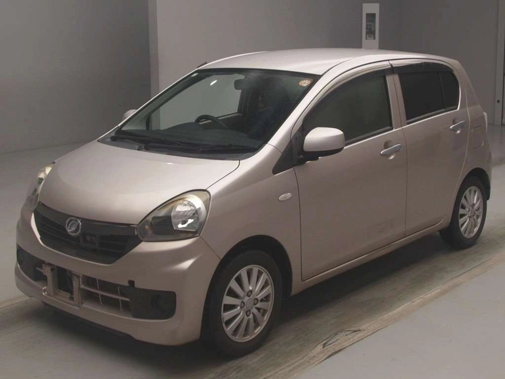Daihatsu Mira e:S  с аукциона в Японии