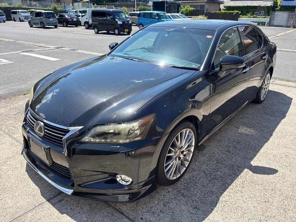 Lexus GS  с аукциона в Японии