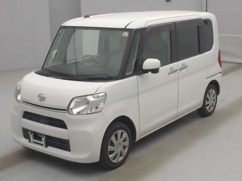 Daihatsu Tanto  с аукциона в Японии