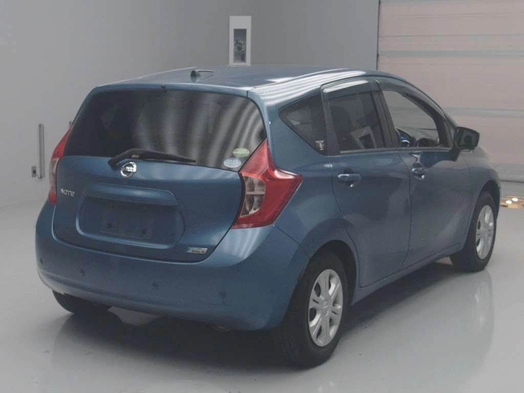 Nissan Note  с аукциона в Японии