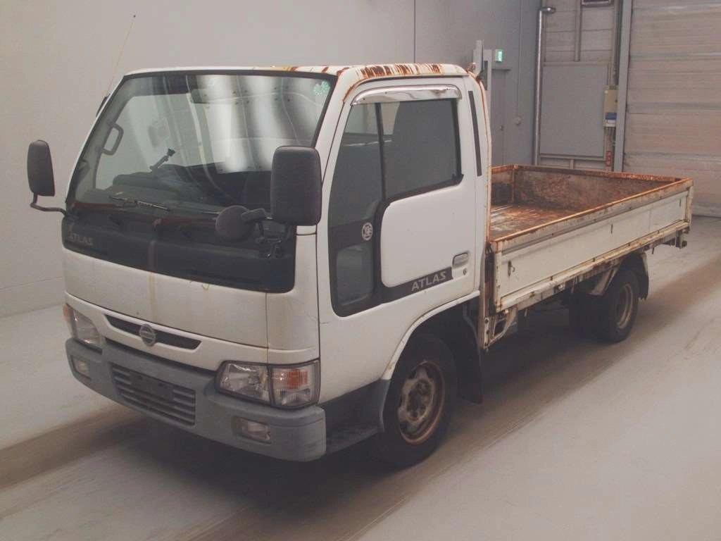 Nissan Atlas  с аукциона в Японии