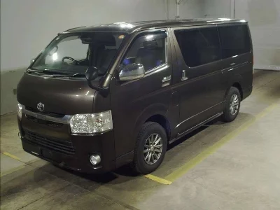 Toyota HiAce Van