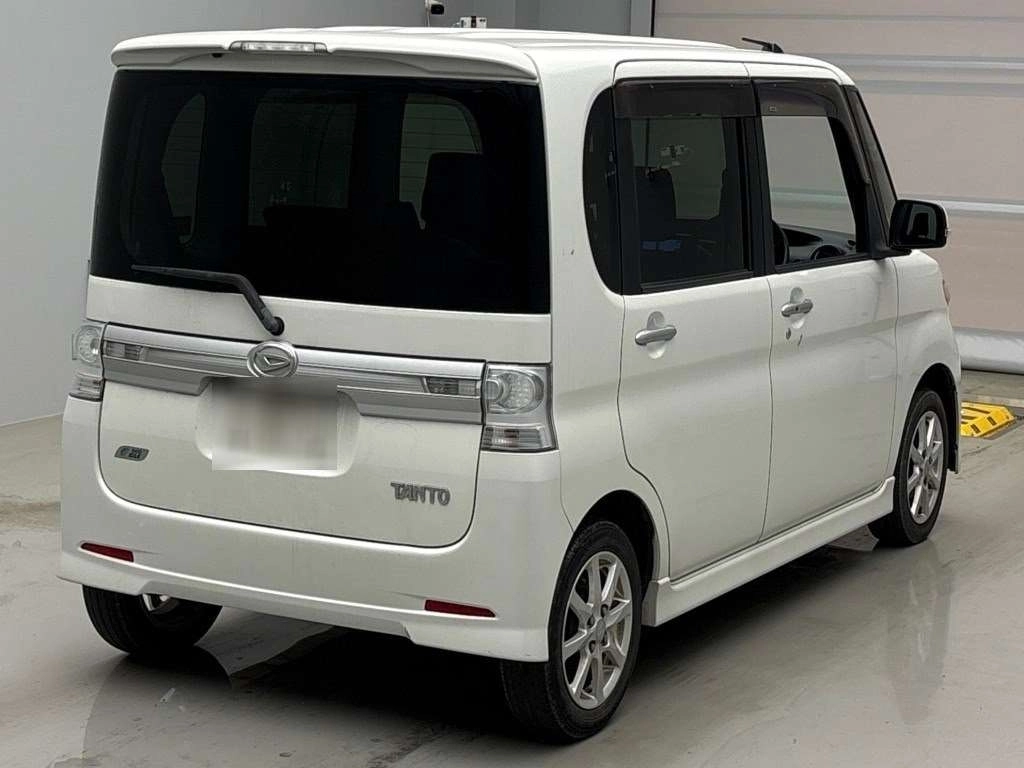 Daihatsu Tanto  с аукциона в Японии