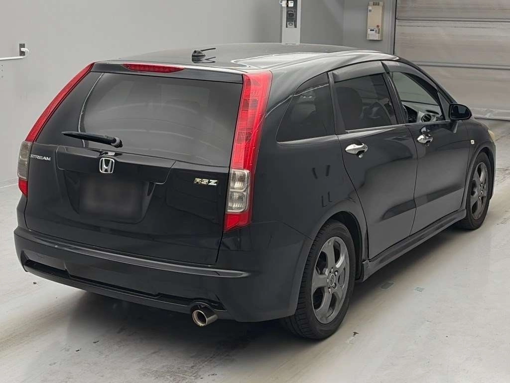 Honda Stream  с аукциона в Японии