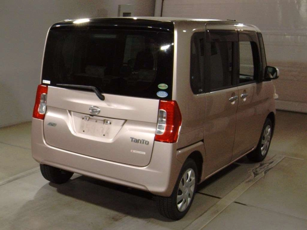 Daihatsu Tanto  с аукциона в Японии