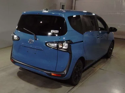Toyota Sienta