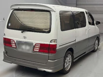 Toyota GRAND HIACE