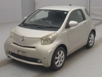 Toyota iQ