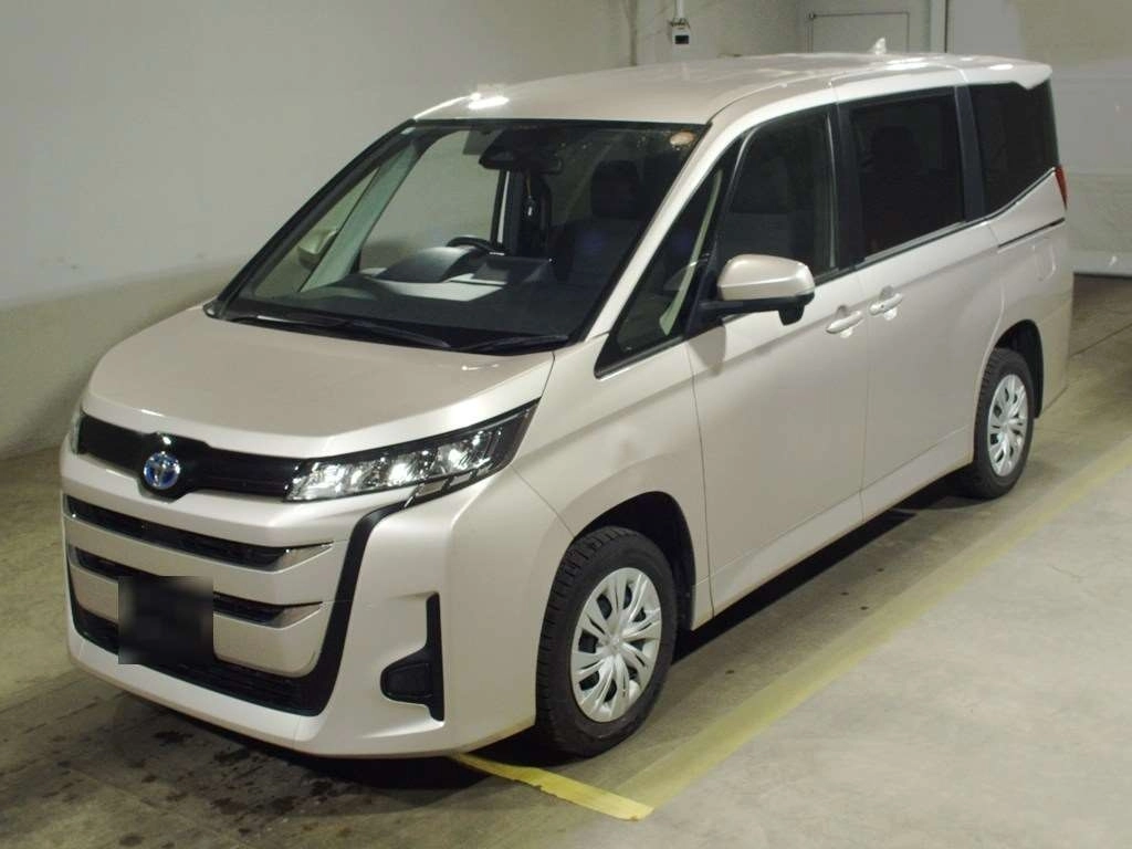 Toyota Noah 2022